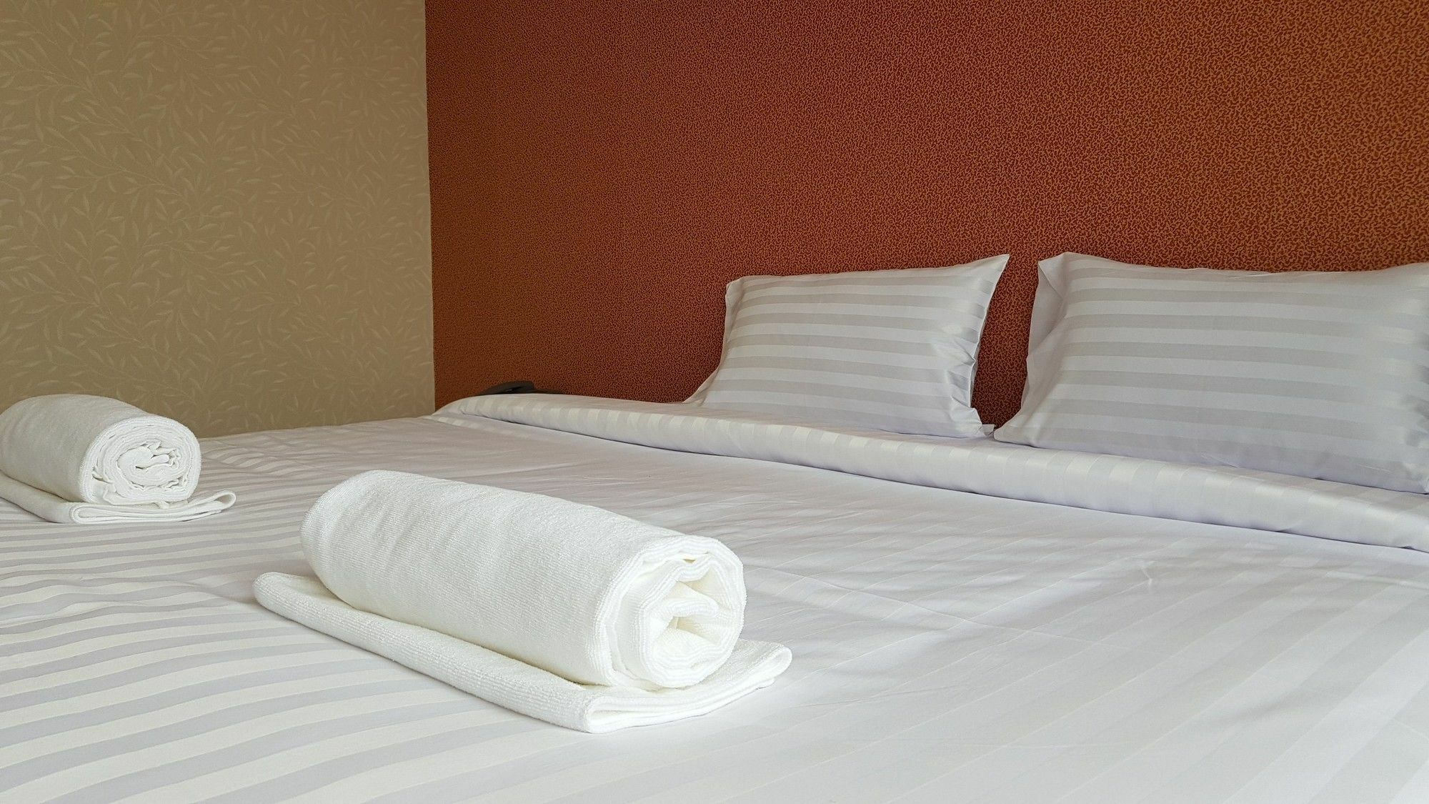 Km Hotel Chiang Mai Esterno foto